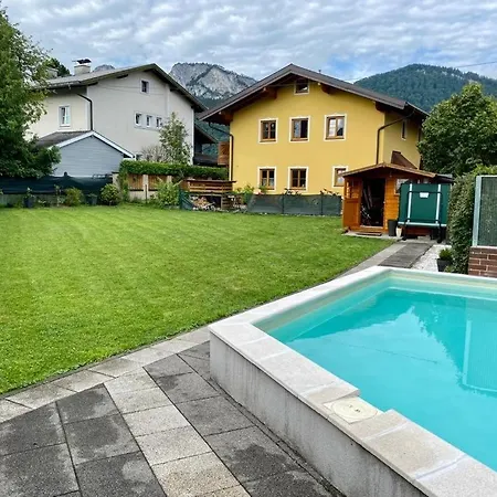 Haus Mit Pool Nahe Der Stadt Salzburg Oberalm